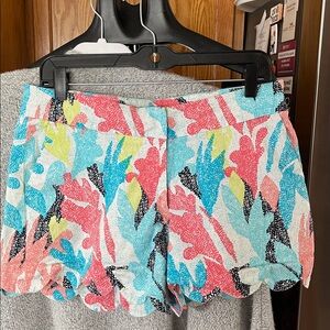 Crown & Ivy Scalloped Shorts Art To Wear Pocket Size 8